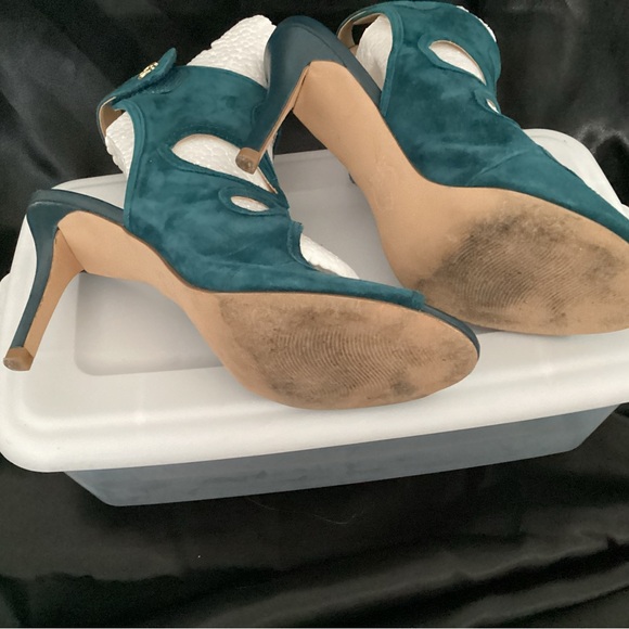 Women’s heels size 7.5 teal color - Picture 2 of 4